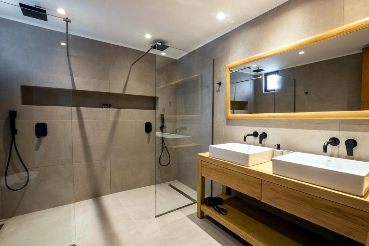 Cato Agro 5, Seafront Villa With Private Pool Afiartis Eksteriør bilde